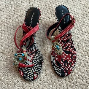 Ann Marino sandals.
